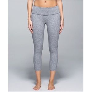 Grey Lululemon leggings🤍